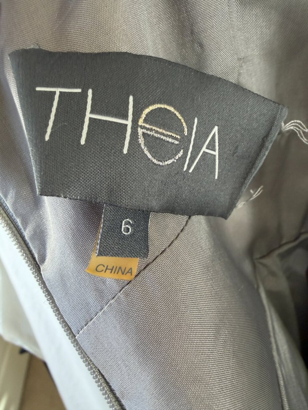 Theia Gray Floral Jacquard Fit & Flare Cocktail Dress Size 6 - Picture 10 of 12
